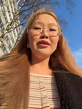 Aiko Yumi online show from 03/17/26, 02:31