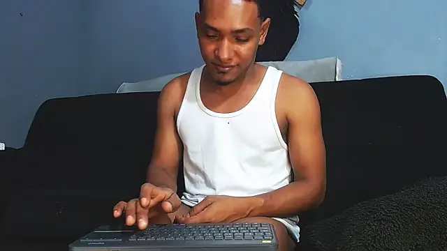 Grandeygruesa1 online show from 04/20/26, 04:26