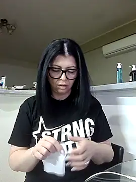 Milf Abigail online show from 03/15/26, 11:33