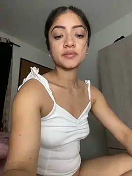 Snapshot of Alicia_ALICIA chatting on 12/15/24, 06:40 Alicia ALICIA online show from 12/15/24, 06:40