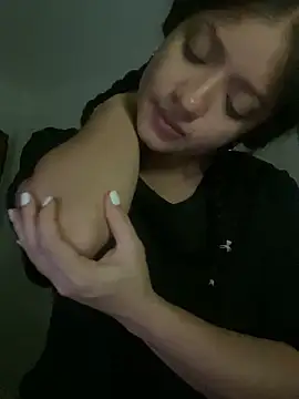 Snapshot of Alicia_ALICIA chatting on 12/20/24, 04:31 Alicia ALICIA online show from 12/20/24, 04:31