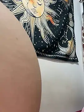 Snapshot of Alicia_ALICIA chatting on 01/08/25, 01:00 Alicia ALICIA online show from 01/08/25, 01:00