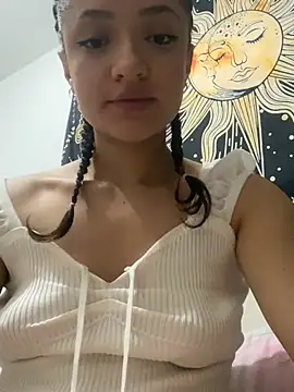 Snapshot of Alicia_ALICIA chatting on 01/22/25, 12:27 Alicia ALICIA online show from 01/22/25, 12:27