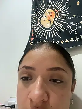 Snapshot of Alicia_ALICIA chatting on 01/23/25, 04:30 Alicia ALICIA online show from 01/23/25, 04:30