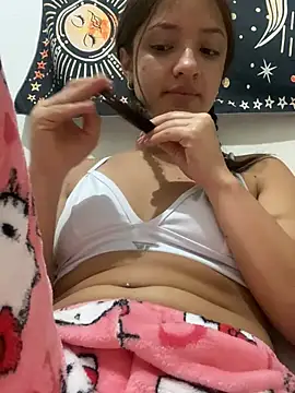 Snapshot of Alicia_ALICIA chatting on 02/07/25, 11:23 Alicia ALICIA online show from 02/07/25, 11:23