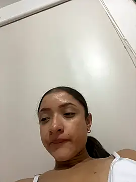 Snapshot of Alicia_ALICIA chatting on 09/18/25, 01:18 Alicia ALICIA online show from 09/18/25, 01:18