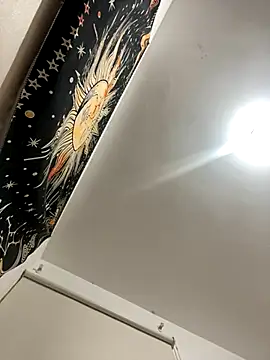 Snapshot of Alicia_ALICIA chatting on 10/16/25, 05:47 Alicia ALICIA online show from 10/16/25, 05:47