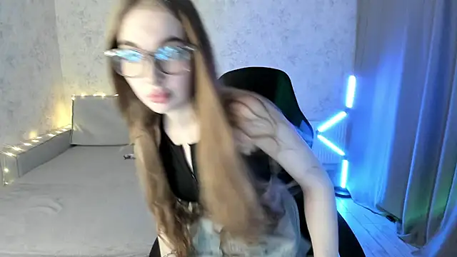 LissaCain online show from 11/27/25, 02:13