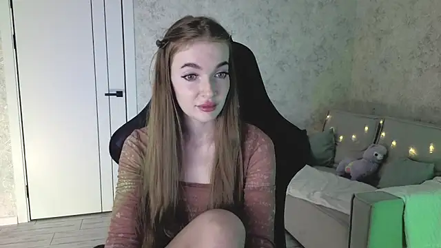 LissaCain online show from 05/17/26, 08:23
