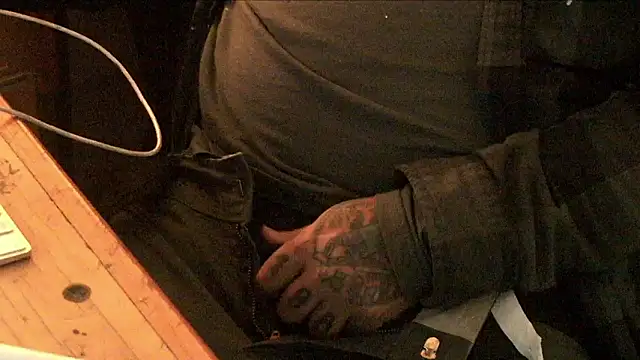 AlanDickson online show from 02/17/26, 05:04