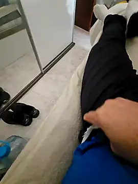 Snapshot of polla_calientes47 chatting on 12/26/24, 03:10 polla calientes47 online show from 12/26/24, 03:10