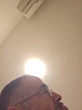 Snapshot of polla_calientes47 chatting on 11/27/25, 11:40 polla calientes47 online show from 11/27/25, 11:40