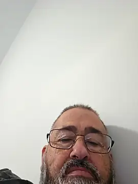 Snapshot of polla_calientes47 chatting on 12/01/25, 11:37 polla calientes47 online show from 12/01/25, 11:37