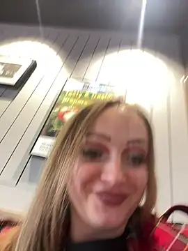 Snapshot of LadyTatiana_Madam chatting on 03/02/25, 04:32 LadyTatiana Madam online show from 03/02/25, 04:32