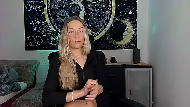 SexxyLiviaa online show from 12/21/25, 01:57