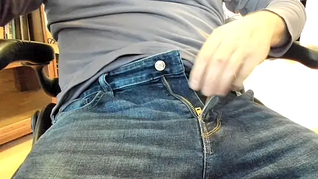 massive cum online show from 12/19/24, 04:57