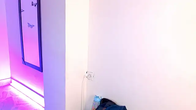 Lilly Peach22 online show from 09/11/25, 05:18