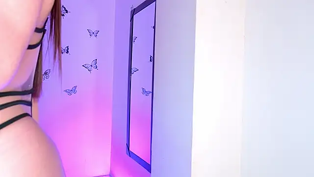 Lilly Peach22 online show from 09/20/25, 04:24