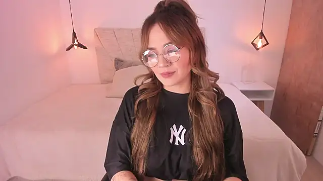 KataHot  online show from 02/28/26, 08:32