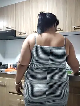 Mia Adell 11 online show from 02/04/25, 06:57