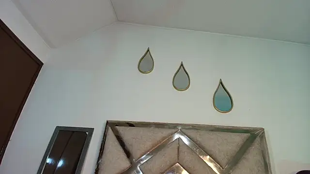 Ingridbergman online show from 10/08/25, 11:19