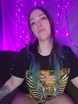 Snapshot of EverlyEster chatting on 03/22/26, 10:13 EverlyEster online show from 03/22/26, 10:13