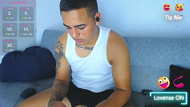 Latino Junge online show from 02/06/25, 01:10