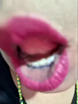 gatadeojosclaros online show from 03/16/25, 04:52