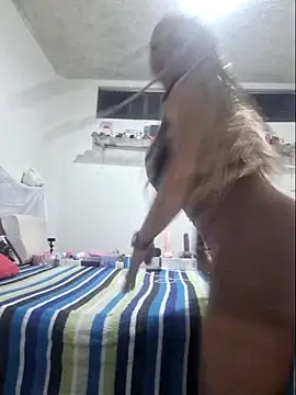 gatadeojosclaros online show from 09/21/25, 01:29