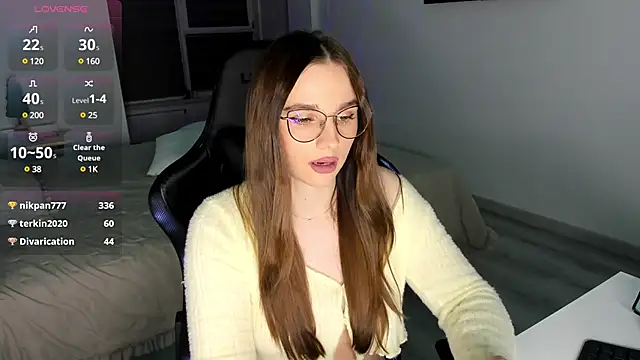 MCfly 11 online show from 02/08/25, 01:32