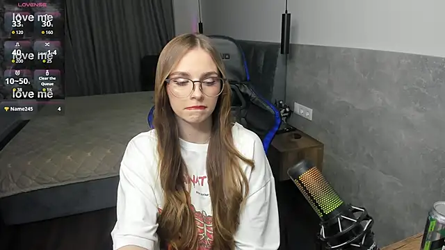 MCfly 11 online show from 03/10/26, 09:09