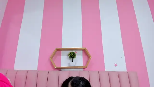 ISABELLA 020 online show from 02/12/26, 12:11