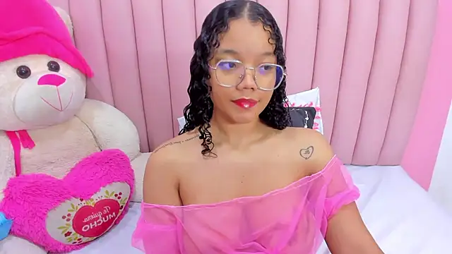 ISABELLA 020 online show from 03/11/26, 12:22