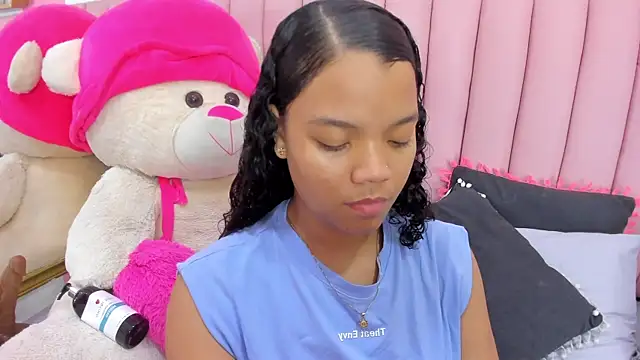 ISABELLA 020 online show from 03/31/26, 02:17