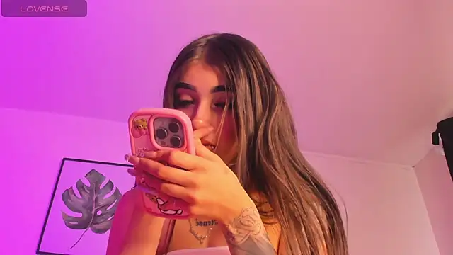 Snapshot of Andrea_flow chatting on 02/04/25, 01:38 Andrea flow online show from 02/04/25, 01:38