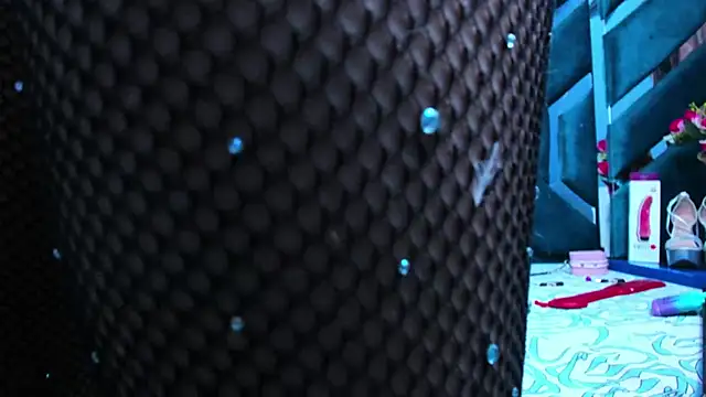 Snapshot of calipso_swet chatting on 12/18/24, 03:58 calipso swet online show from 12/18/24, 03:58