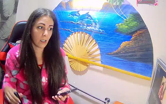 Snapshot of Catbaby32 chatting on 10/07/25, 08:17 Catbaby32 online show from 10/07/25, 08:17