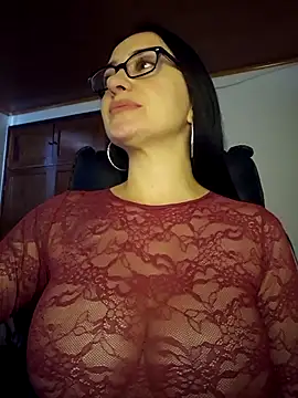 preetypeach online show from 01/08/26, 09:06