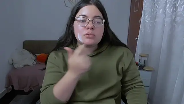 Aria Fullbuster online show from 12/03/25, 09:35