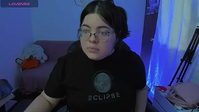 Aria Fullbuster online show from 04/11/26, 08:46