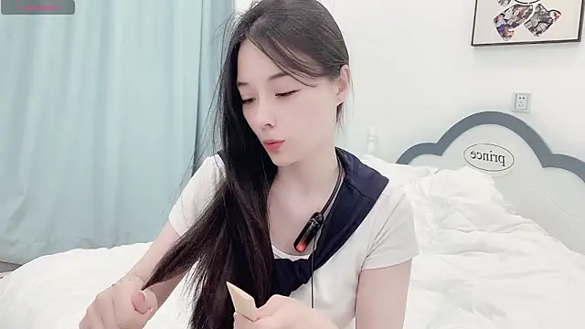 AKiKi711 online show from 04/14/26, 04:57