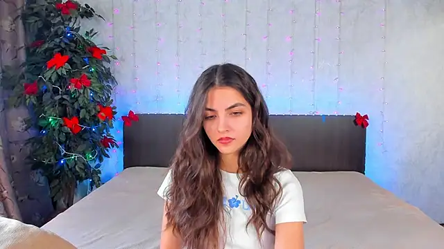 Milana Crystal  online show from 01/24/25, 11:15