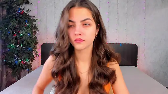 Milana Crystal  online show from 02/03/25, 08:13