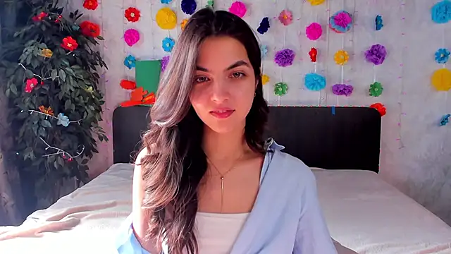 Milana Crystal  online show from 03/18/25, 08:14