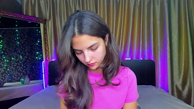 Milana Crystal  online show from 09/21/25, 07:10