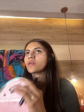 Cori Paige online show from 12/01/25, 10:37