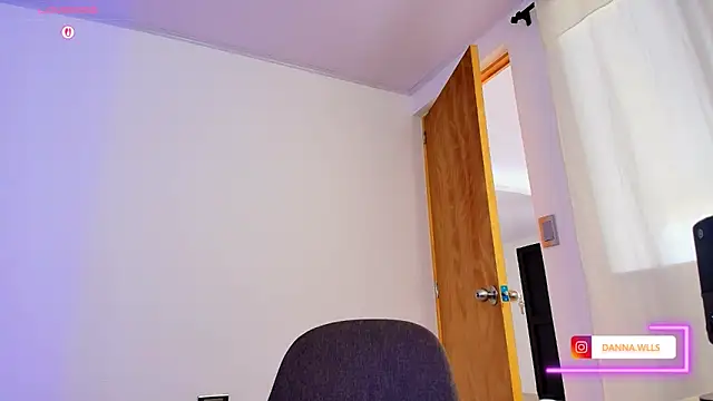 Dannawells online show from 05/11/26, 04:04