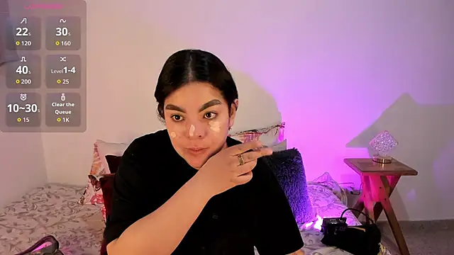 Kylie2211 online show from 10/14/25, 07:14