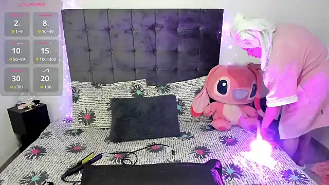 Kylie2211 online show from 10/29/25, 01:52