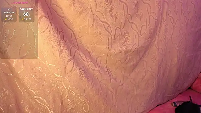 Kylie2211 online show from 12/15/25, 11:53